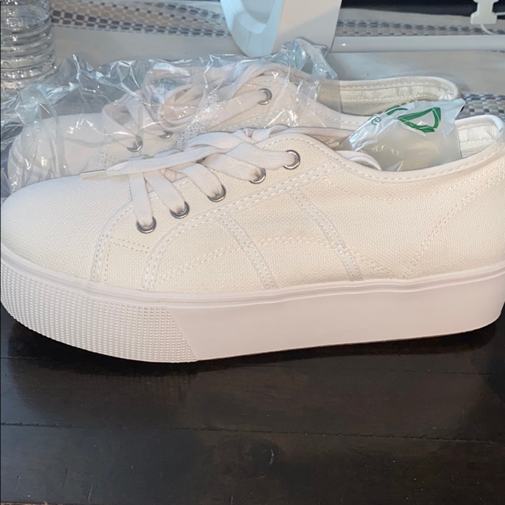 Steve Madden Elore White Platform Sneakers